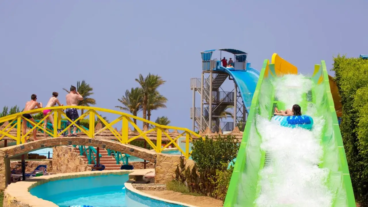 الفندق تيتانيك بيتش - الغردقة